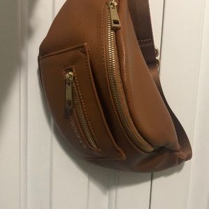 Fawn design fawnie pack